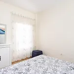 Apartment Home2book Warm Family