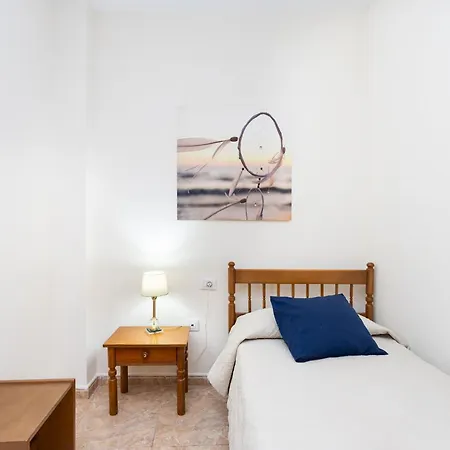 Apartment Home2book Warm Family *